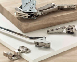 FF5 ハーフェレ・HAFELEヒンジ・フラップ金具